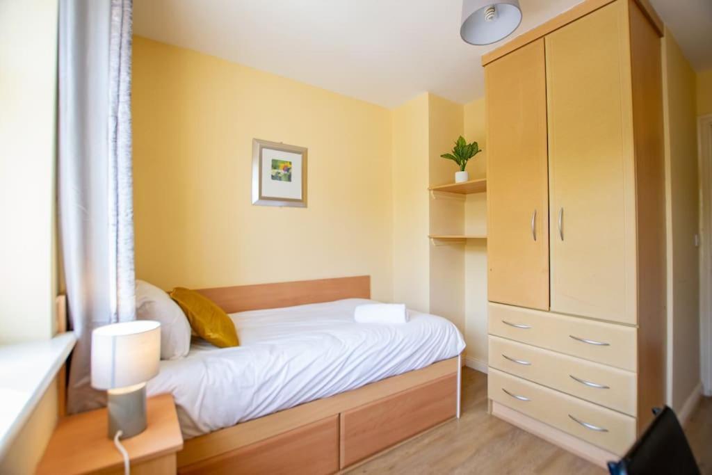 106 - The Townhouse By Shortstays Galway Eksteriør bilde