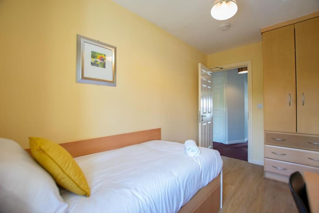 106 - The Townhouse By Shortstays Galway Eksteriør bilde